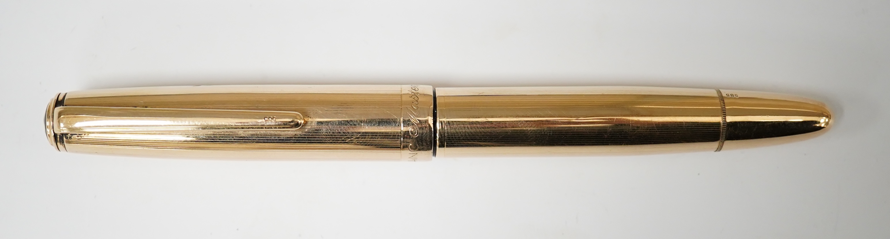 A Montblanc 14ct. gold No.642-N marked 585 with small imperfection to back of cap